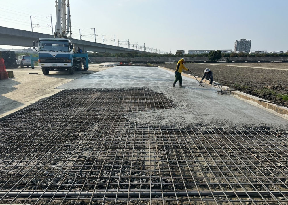 西螺鎮地板填土 水溝 鋼筋混凝土 粉光