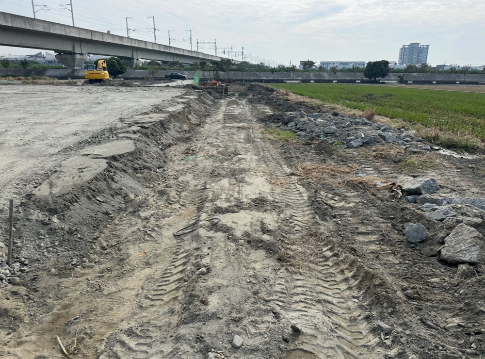 西螺鎮地板填土 水溝 鋼筋混凝土 粉光