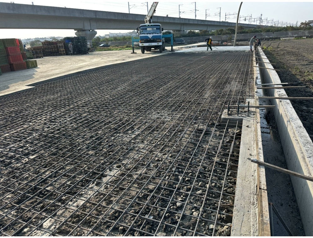 西螺鎮地板填土 水溝 鋼筋混凝土 粉光