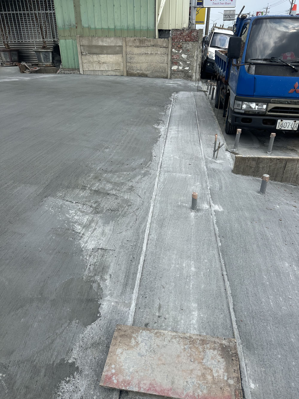 虎尾 停車場泥作工程