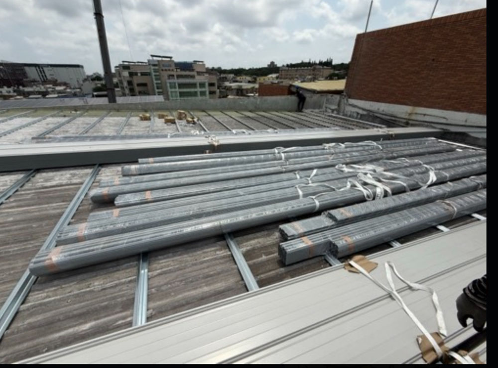 桃園太陽能烤漆浪板工程